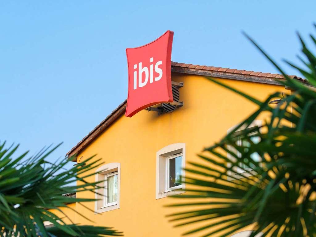 Hotel ibis Manosque Cadarache Exterior foto